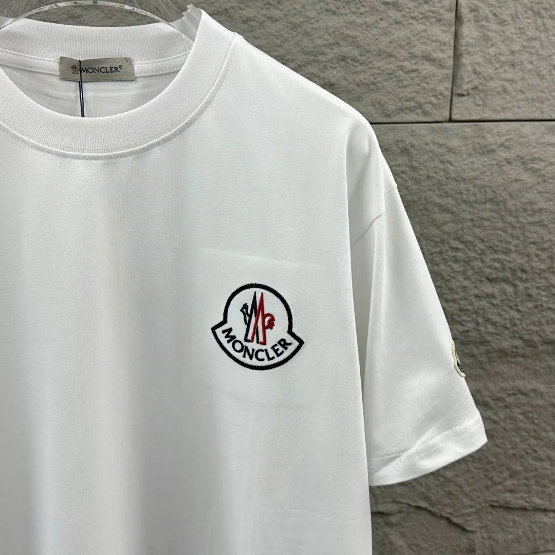Moncle* *2026 New Arrival Classic T Same Style ：Black White Size： S （90-130 ） M （120-150 ） L （140-165 ） XL （160-180 ） XXL （180-210 ）